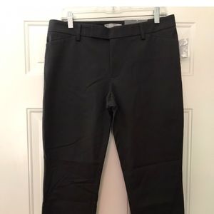 Black ankle pant